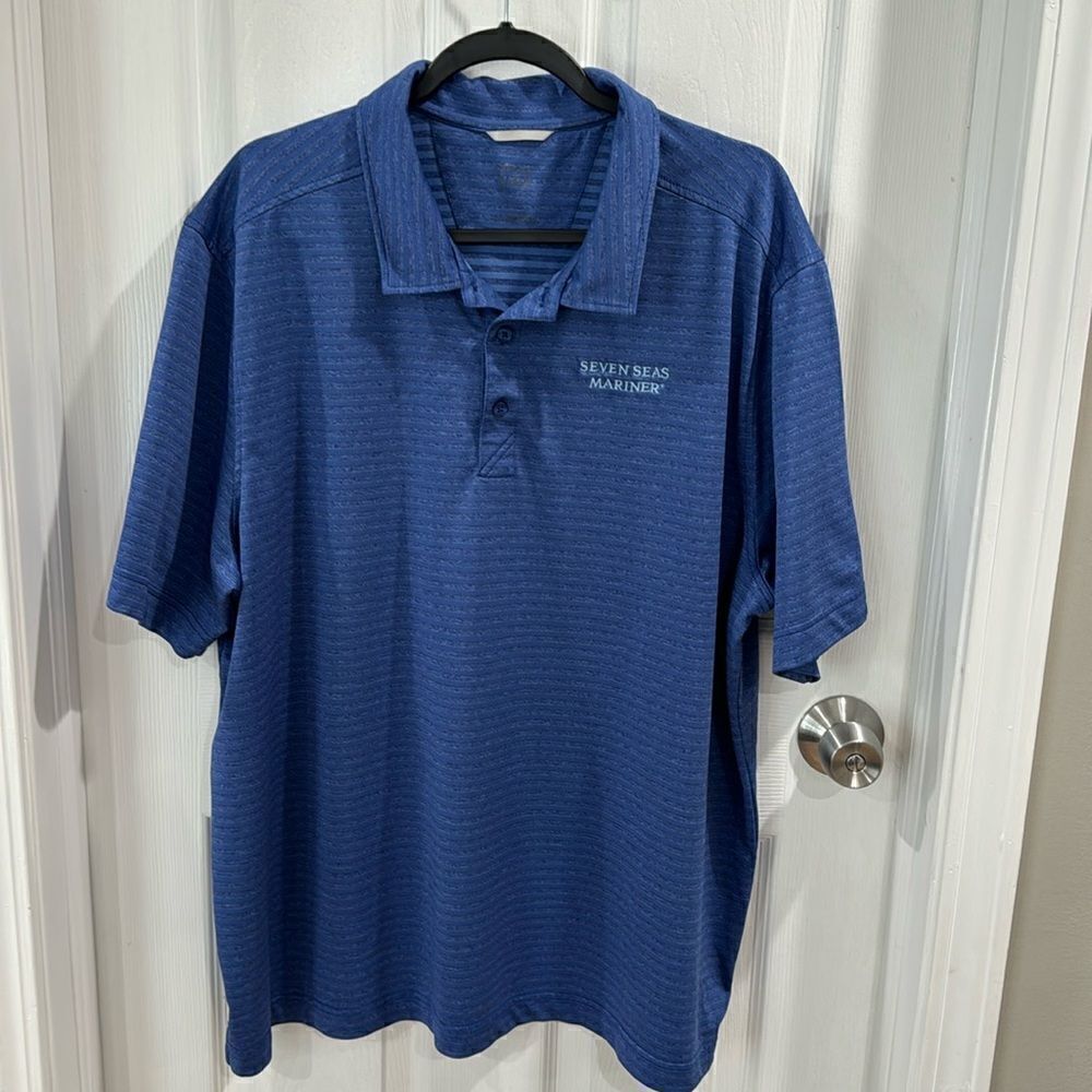 CUTTER & BUCK POLO SHIRT.